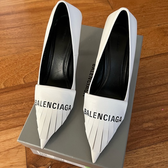Balenciaga logo fringe knife toe pump - Picture 1 of 12